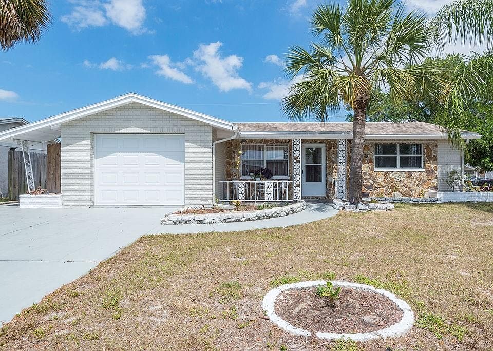 1st image of 3709 Holiday Lake Dr