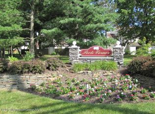 6 Cooper Ct, Freehold, NJ 07728