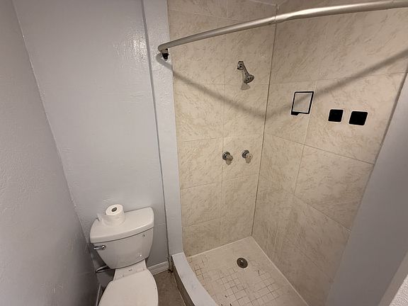 2nd image of 3300 Broadway #11501659