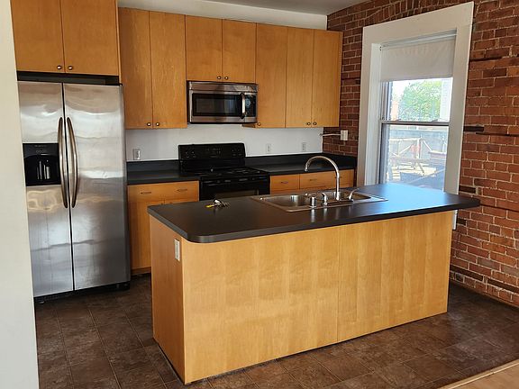 3rd image of 5734 Woodward Ave #5750-04