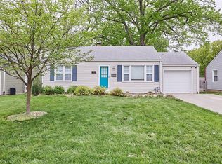 8210 Kenwood Ave, Kansas City, MO 64131