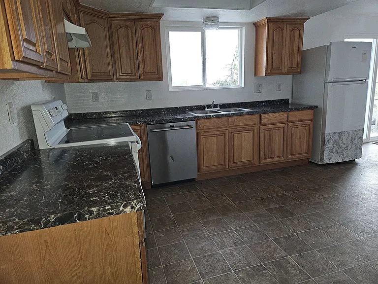 9699 Silver Dollar Ln — Photo 7