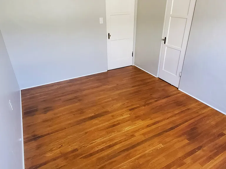 3512 Voltaire St — Photo 5