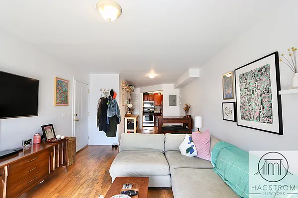 Rented by Hagstrom Management Inc | media 14
