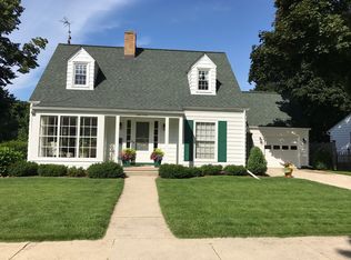 906 Harvey Ave, Watertown, WI 53094