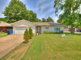 2404 E Fort Worth St, Broken Arrow, OK 74014