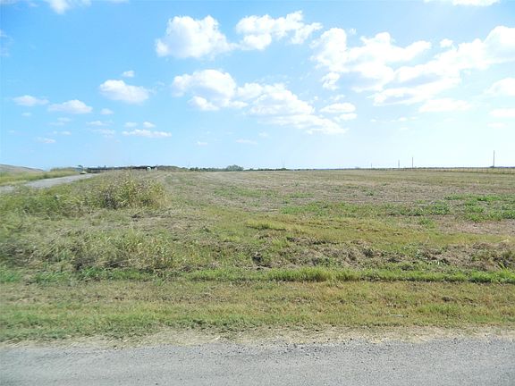 5th image of 1998 Ozro Rd