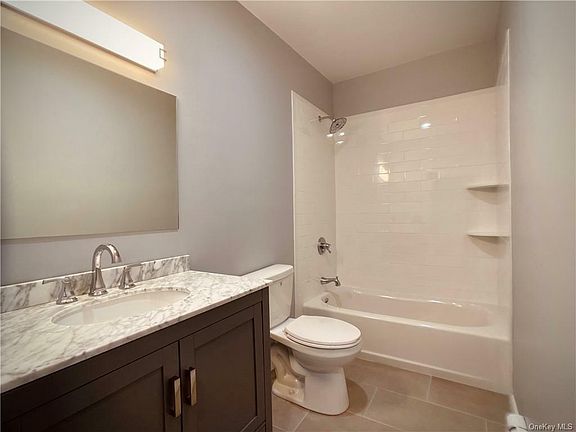 5th image of 74 S Broadway Ave APT 3