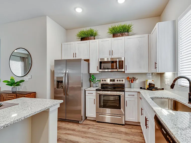 VLux Stoneridge — Photo 83