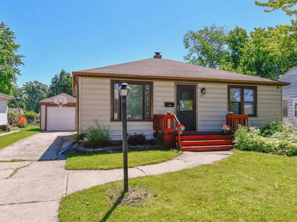 613 School Court, Menasha, WI 54952