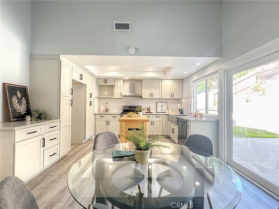 5th image of 30745 Lakefront Dr