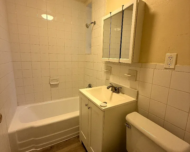 75 E Park St #8A — Photo 4