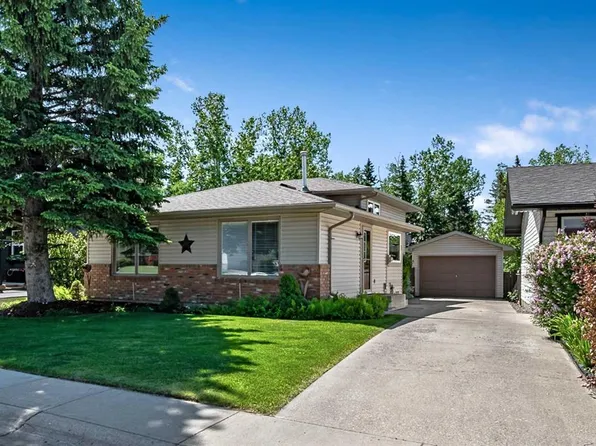 165 N Thorson Cres, Okotoks, AB T1S 1E1