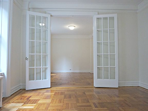 3rd image of 949 W End Ave APT 3C