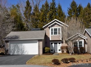 7 Laurel Place Dr, Asheville, NC 28803