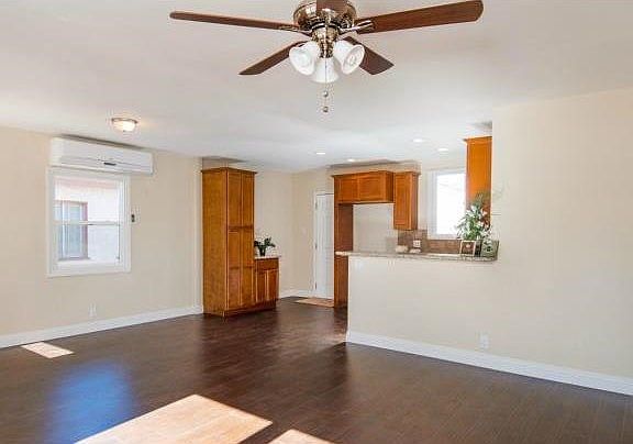 4th image of 11031 Hatteras St