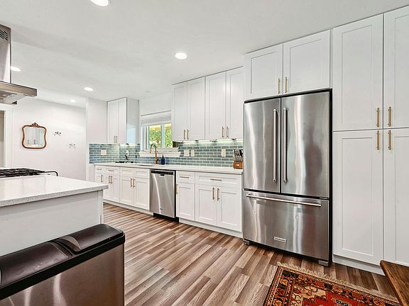 3rd image of 2610 Coatbridge Dr