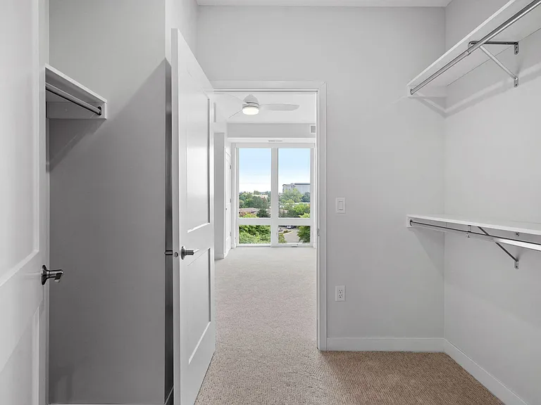 Maison - 1 Bed / 1 Bath - 785-791 Sq.Ft.