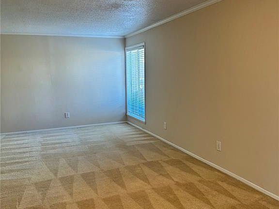3rd image of 3301 Henderson Mill Rd APT E7