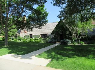 2021 W Charles St, Grand Island, NE 68803