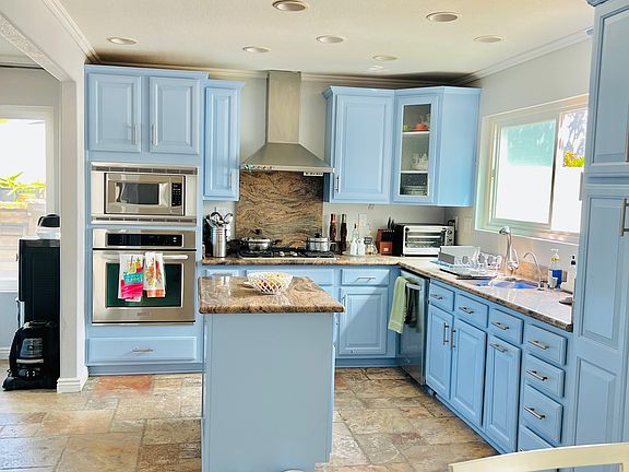 2nd image of 607 Arroyo Seco Dr #1