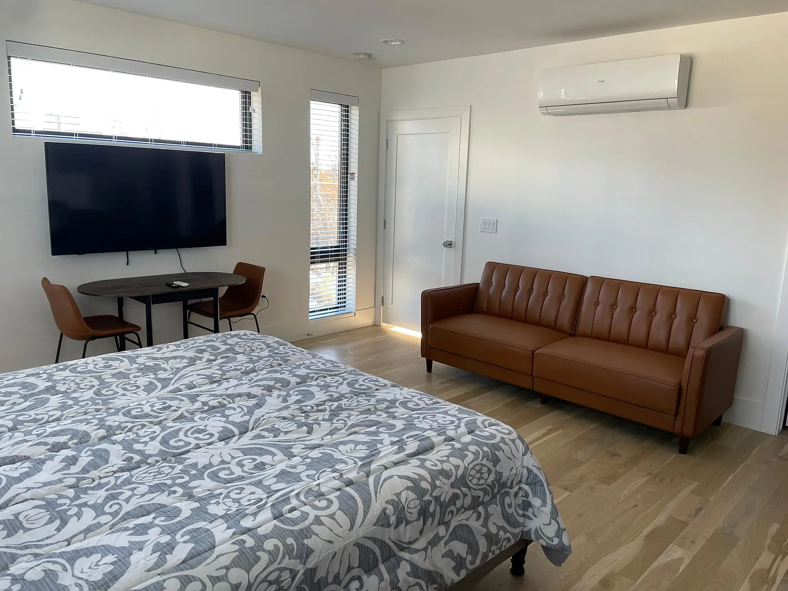 Studio, 500 sqft, $1,700 — Photo 4