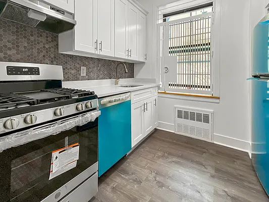 Rented by Compass | media 8