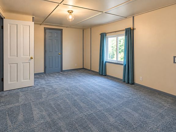 4th image of 126 Mill St