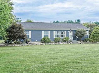 7674 N Emery Rd, Rolling Prairie, IN 46371