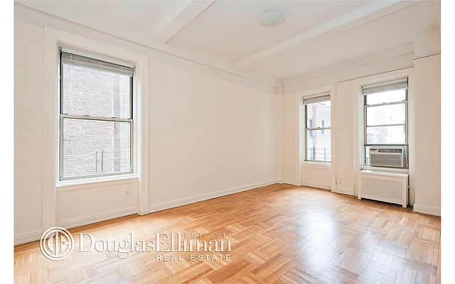 Rented by Douglas Elliman | media 14