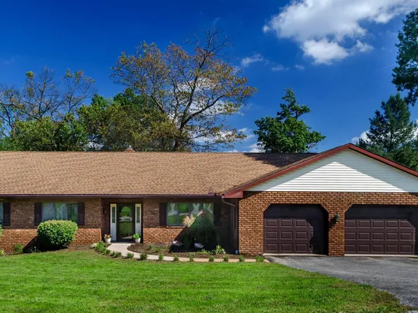 2006 Parkview Dr, Red Lion, PA 17356