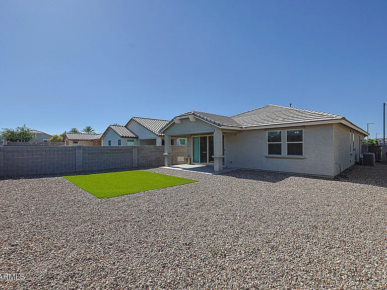 15269 W Pierce St — Photo 33