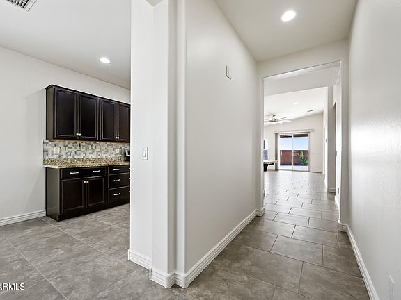 3rd image of 1817 W Spur Dr