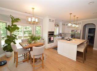 54 Village Rd, Rogers, AR 72756