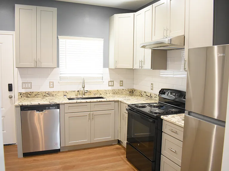 720 Martinsville St #102 — Photo 5