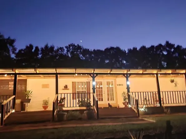 3469 SW 17th Ct, Bell, FL 32619