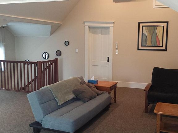 Living Room (3rd floor)