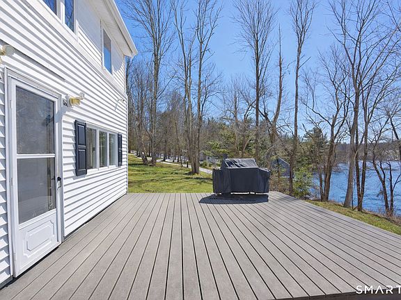 4th image of 291 East Quasset Road