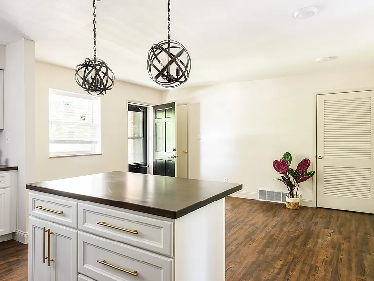 629 W Woodbine Ave #2 — Photo 3