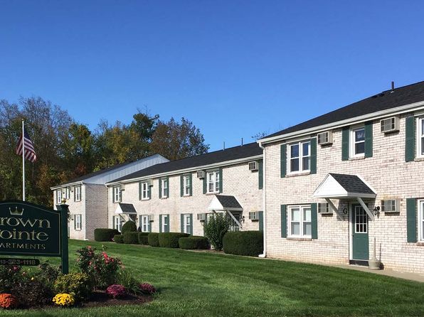 Crown Pointe Apartments, 28 Federal St, Belchertown, MA 01007