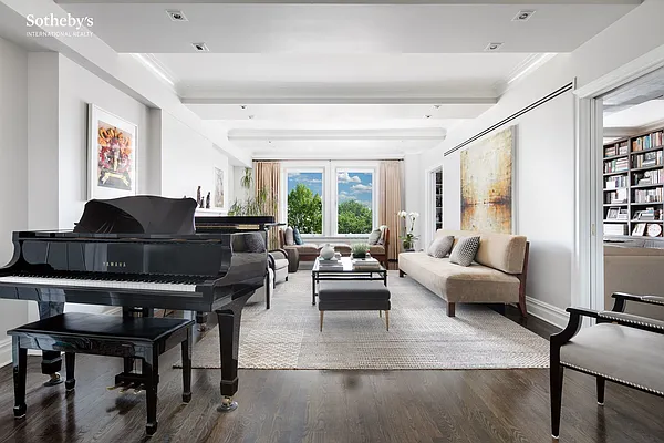 Sold by Sotheby's International Realty | media 15