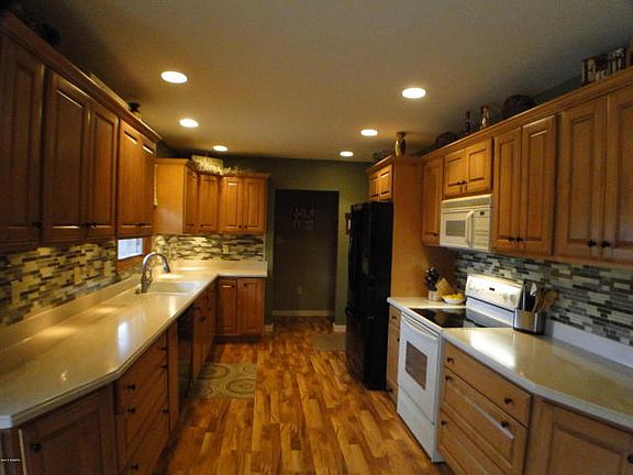 2nd image of 265 Elm St