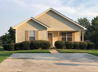 217 Chadwyck Cir, Bonaire, GA