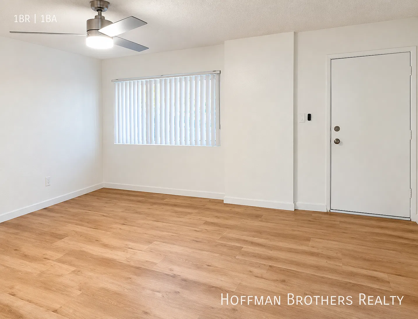 **Move-In Promo**South LA Spacious 1 Bedroom with Wood-Look Floors, Appliances, Water Included & ... — Photo 1