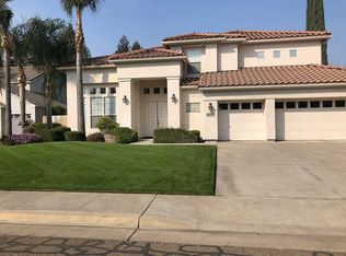6004 W Country Ct, Visalia, CA 93277
