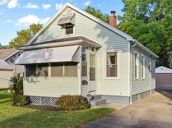 120 Mayflower St, Rochester, NY 14615