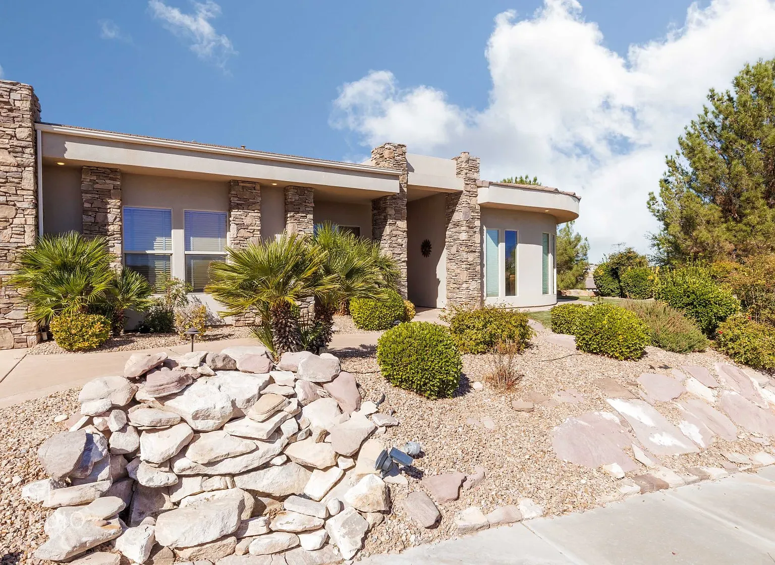 E367 - 1758 Rockcress Dr. — Photo 4
