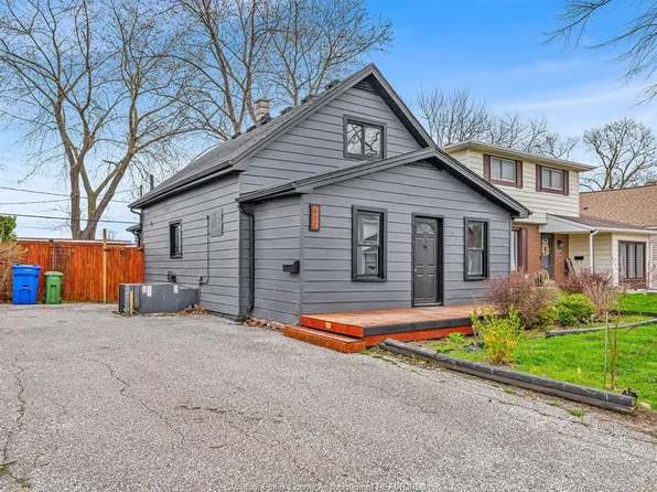 622 Labute St, Tecumseh, ON N8N 2B3