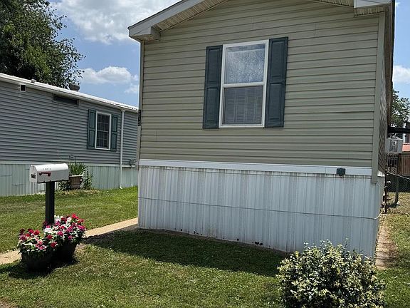 2nd image of 275 Rupert Cir