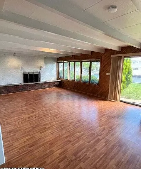 335 Cheryl Dr — Photo 4